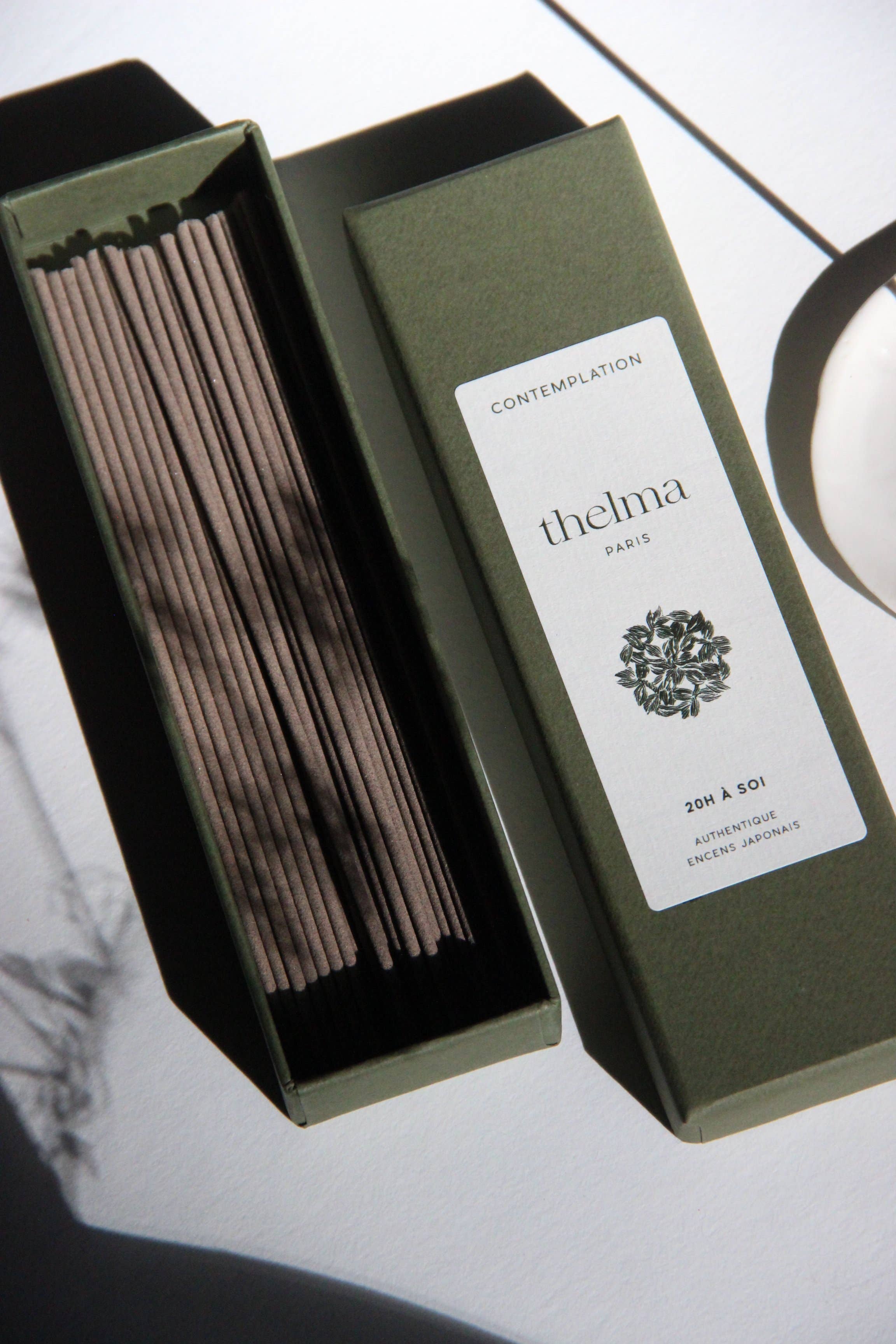 CONTEMPLETION - Incenso giapponese alla violetta, cipresso e sandalo